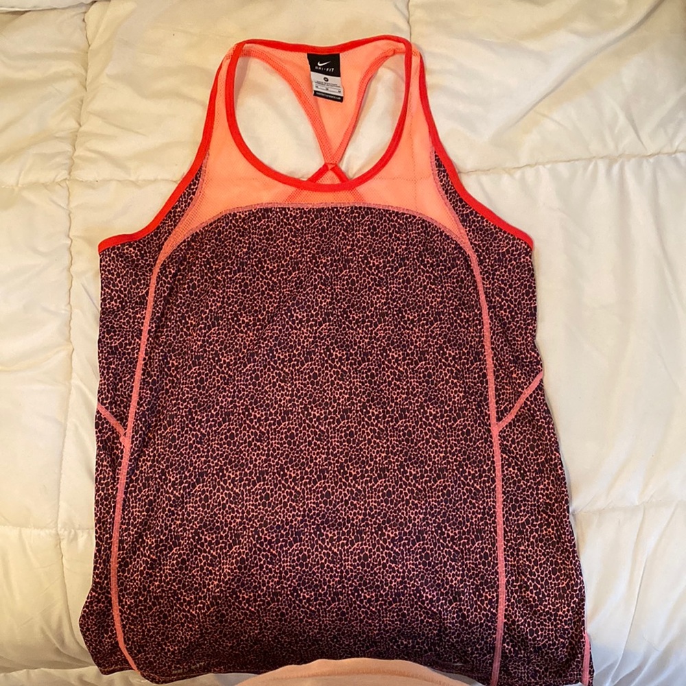 Nike Dri-fit top size M
